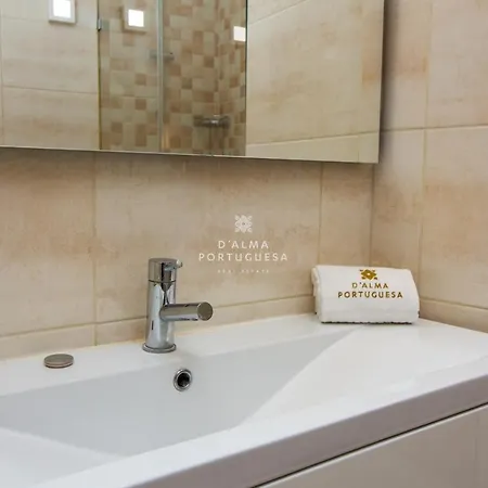 Aveiros Beach- D'alma Amado